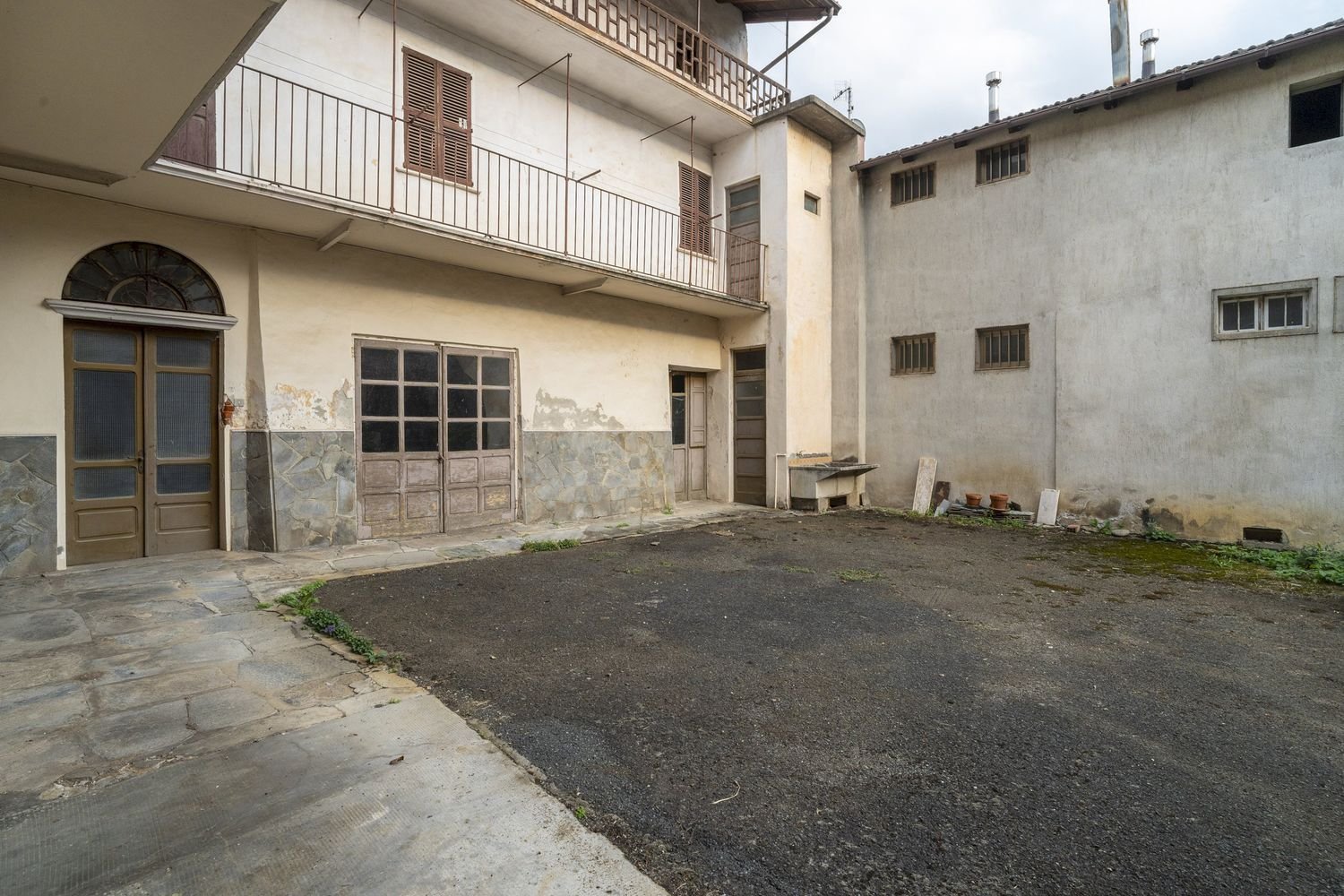 Apartamento T7 em Cuneo, Italy N.º 322069