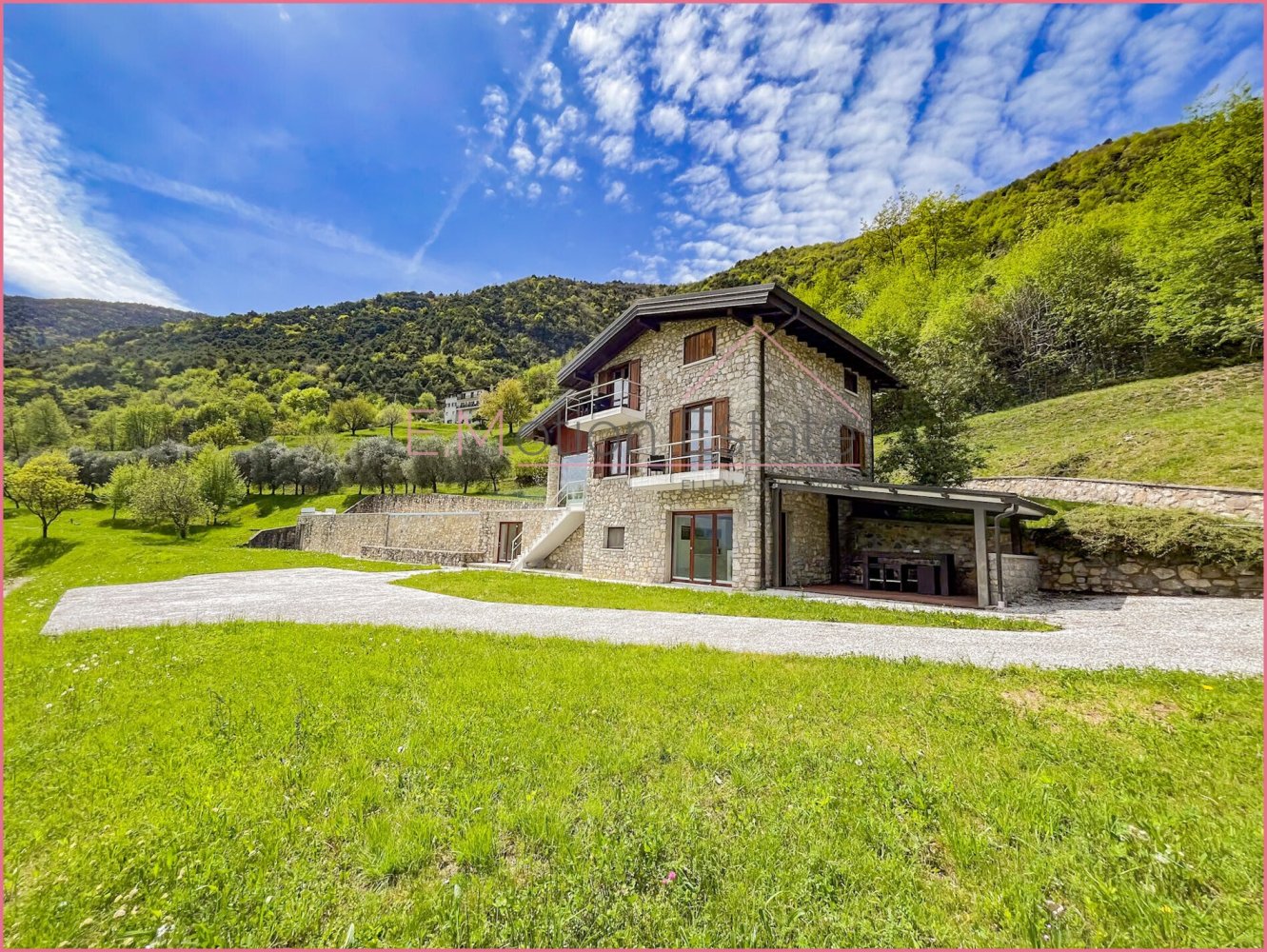 Дом с 3 спальнями в Тиньяле, Италия № 314388