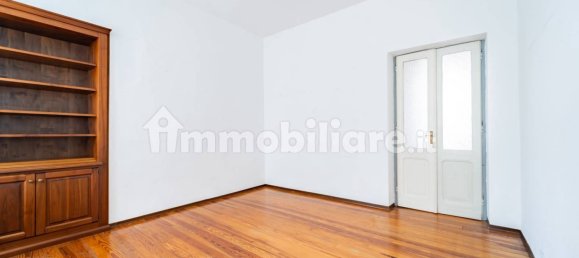 3 bedrooms Apartment in Cuneo, Italy No. 259383 7