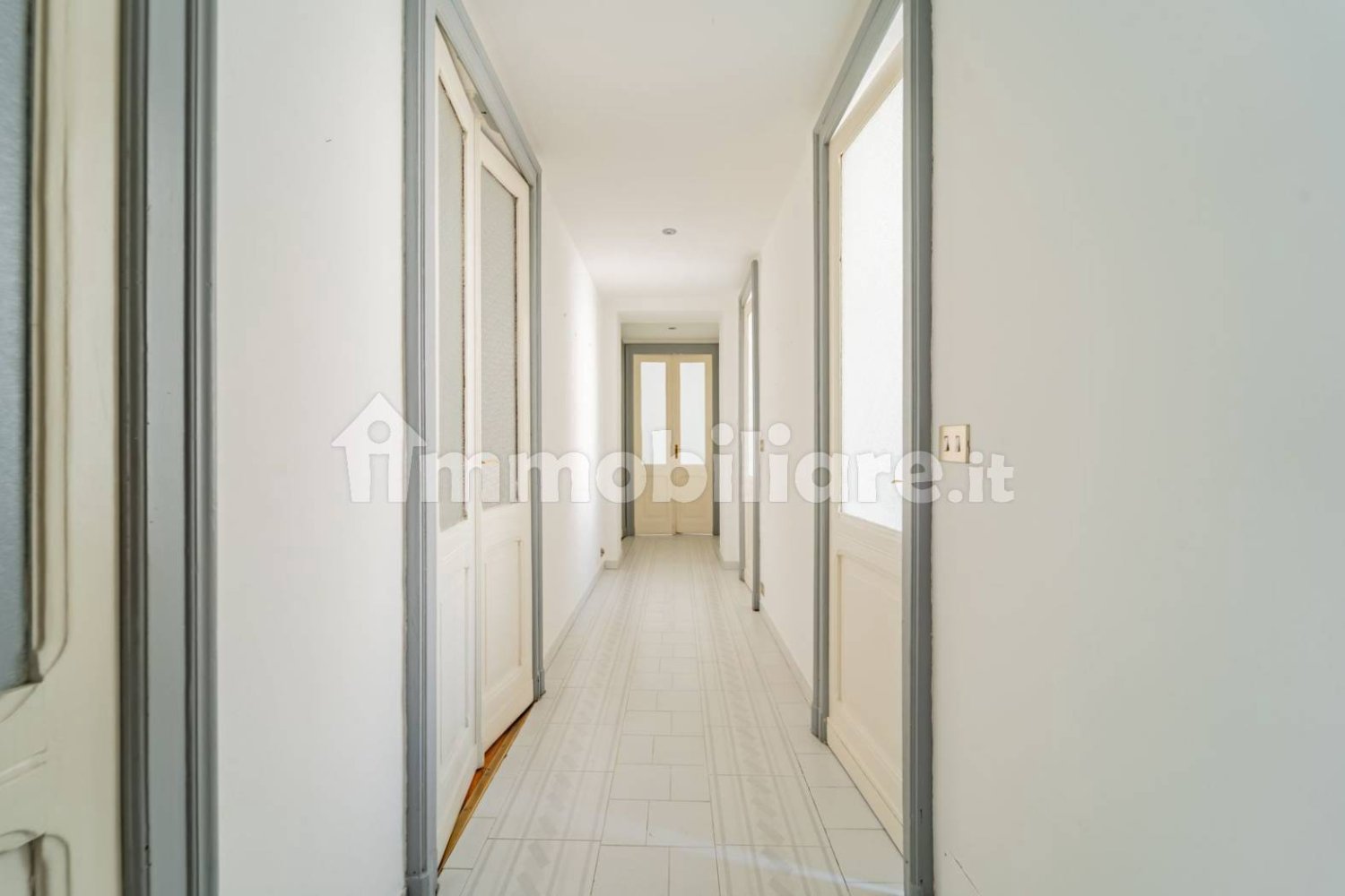Apartamento T3 em Cuneo, Italy N.º 259383