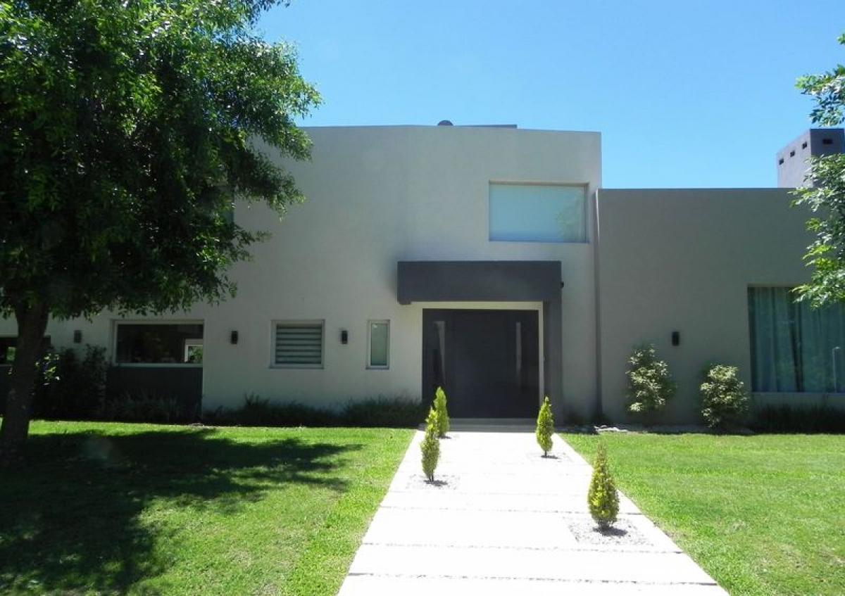 4 bedrooms House in Buenos Aires, Argentina No. 81759