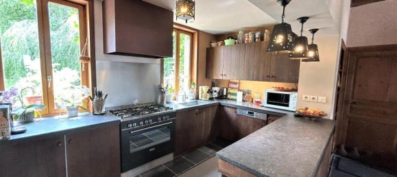 5 bedrooms House in La Longueville, France No. 86278 19