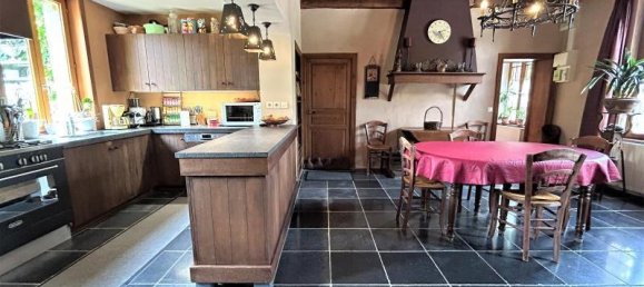 5 bedrooms House in La Longueville, France No. 86278 16