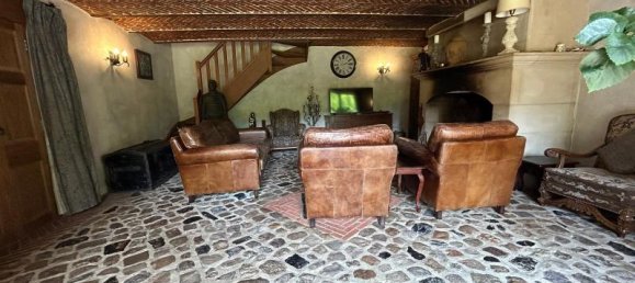 5 bedrooms House in La Longueville, France No. 86278 9