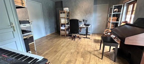 5 bedrooms House in La Longueville, France No. 86278 30