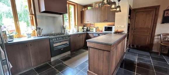 5 bedrooms House in La Longueville, France No. 86278 15