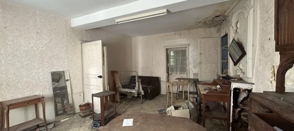 2 bedrooms House in Thouars, France No. 346873 3