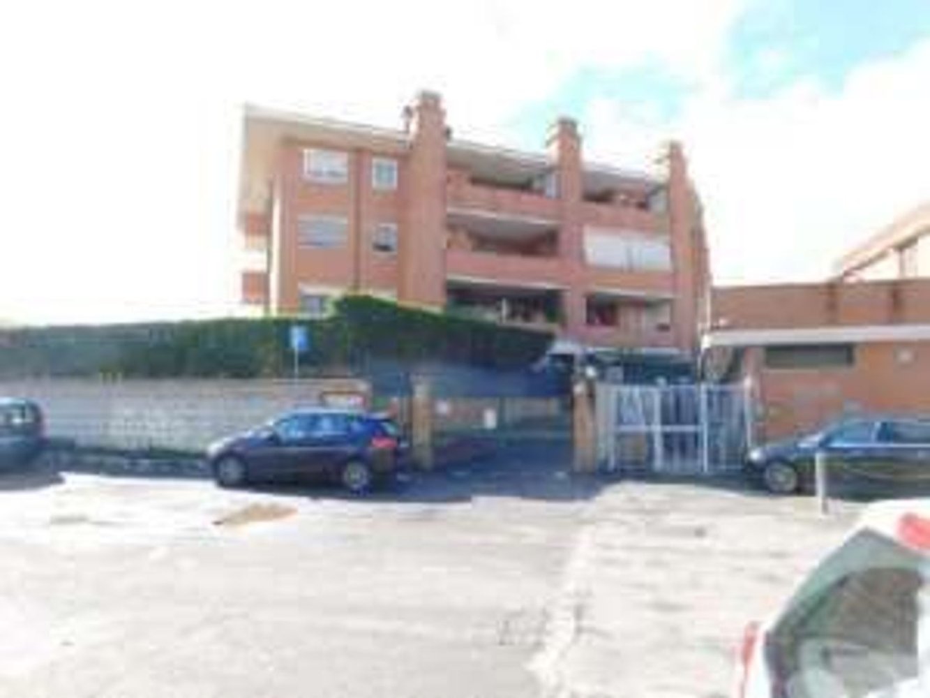 3 rooms Apartment in Rome, Italy No. 218925