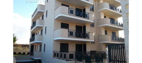 1 bedroom Apartment in Rome, Italy No. 254054 5