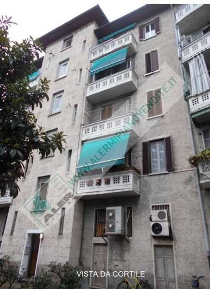 Apartamento T2 em Milan, Italy N.º 373138