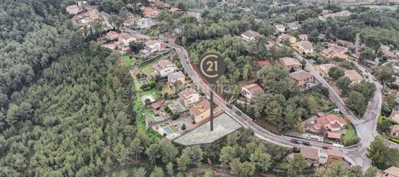 662m² Land in Bigues i Riells, Spain No. 157622 2