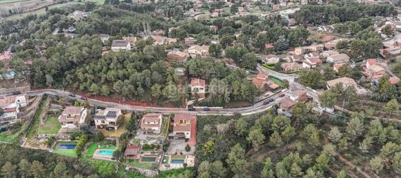 662m² Land in Bigues i Riells, Spain No. 157622 11