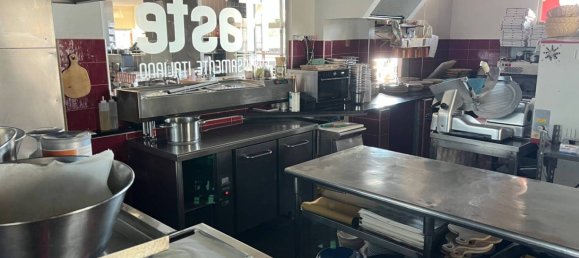 2غرفة عقار تجاري في Verona, Italy رقم 201999 10