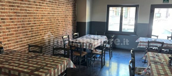 2غرفة عقار تجاري في Verona, Italy رقم 201999 8