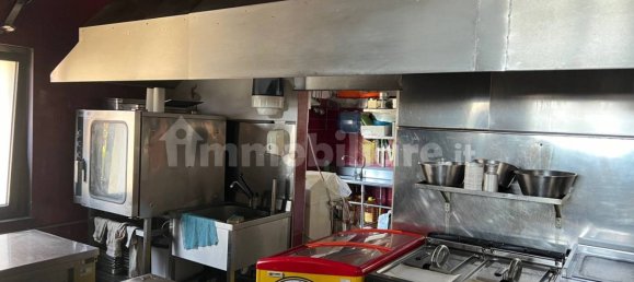 2غرفة عقار تجاري في Verona, Italy رقم 201999 12