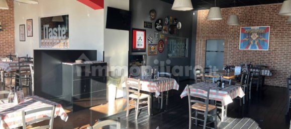 2غرفة عقار تجاري في Verona, Italy رقم 201999 5