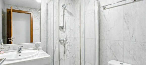 3 Schlafzimmer Wohnung in Benahavis, Spain, Nr. 133810 11