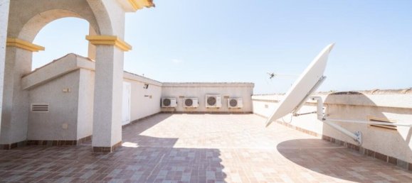 3 Schlafzimmer Villa in La Marina, Spain, Nr. 202104 34