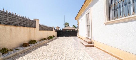 3 Schlafzimmer Villa in La Marina, Spain, Nr. 202104 40