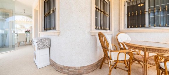 3 Schlafzimmer Villa in La Marina, Spain, Nr. 202104 28