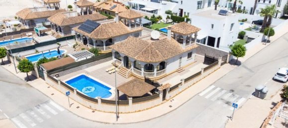 3 Schlafzimmer Villa in La Marina, Spain, Nr. 202104 4