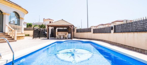 3 Schlafzimmer Villa in La Marina, Spain, Nr. 202104 48