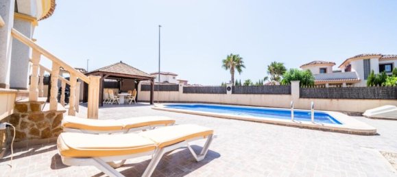 3 Schlafzimmer Villa in La Marina, Spain, Nr. 202104 47