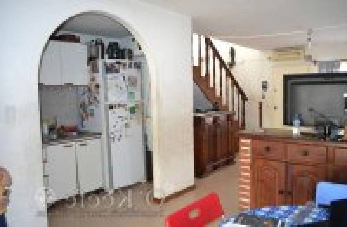 2 bedrooms House in Berazategui, Argentina No. 61570