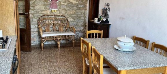 5 bedrooms House in Sassetta, Italy No. 75177 11