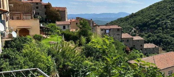 5 bedrooms House in Sassetta, Italy No. 75177 22