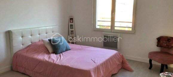 3 bedrooms House in Cepoy, France No. 84820 8