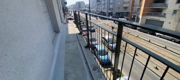 2 Schlafzimmer Wohnung in Bobigny, France, Nr. 185379 2