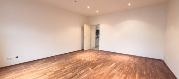 2 rooms Apartment in Favoriten, Austria No. 17982 2
