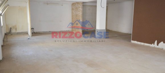 Propriété commerciale à Corigliano Rossano, Italy 140m² No. 153859 4