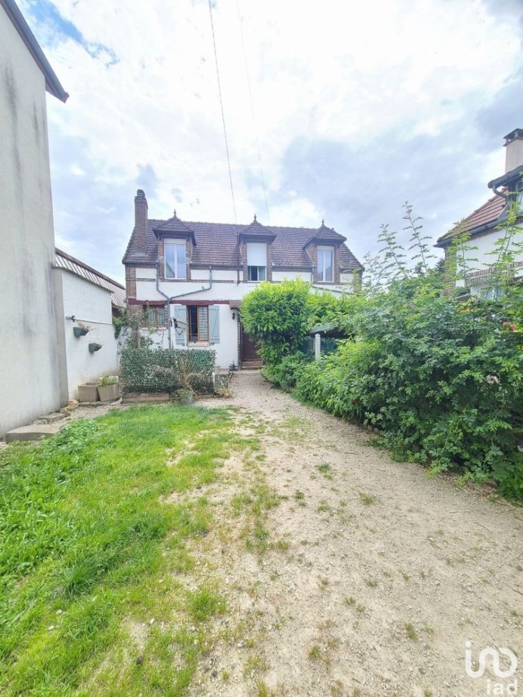 3 bedrooms House in Aube, France No. 58480