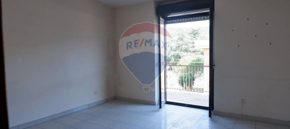 4-Zimmer Wohnung in Caserta, Italy, Nr. 293134 4