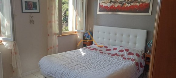 3 bedrooms Villa in Taulignan, France No. 200717 12