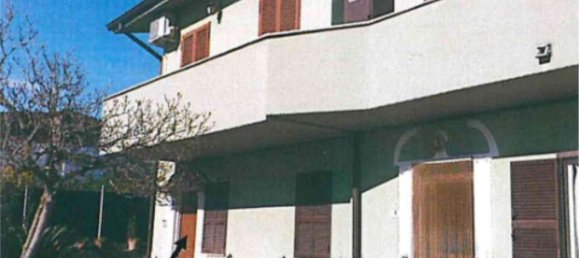 4-Zimmer Wohnung in Lariano, Italy, Nr. 32475 7