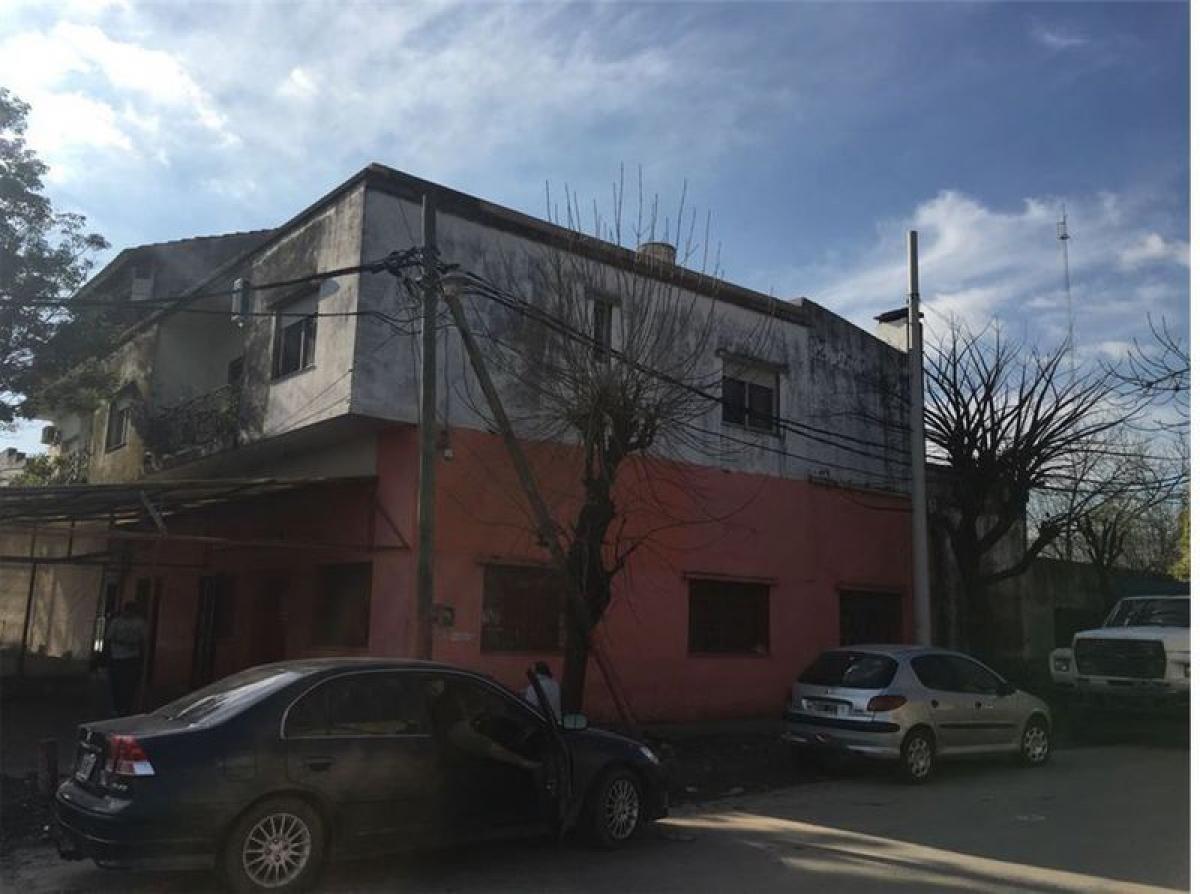 4 bedrooms House in Escobar, Argentina No. 64553