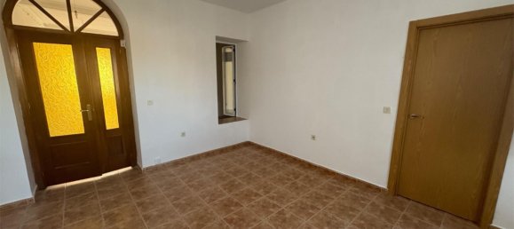 Adosado de 6 dormitorios en Cáceres, Spain No. 159854 5