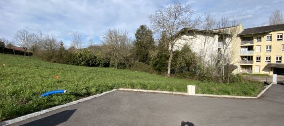 745m² Land in Saint-Geoire-en-Valdaine, France No. 118751 3