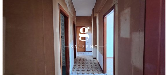 4 bedrooms Apartment in Salerno, Italy No. 289035 10