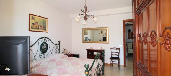 7 rooms Apartment in Ragusa, Italy No. 261357 8
