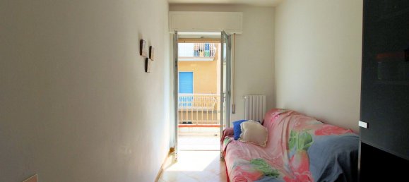 7 rooms Apartment in Ragusa, Italy No. 261357 10