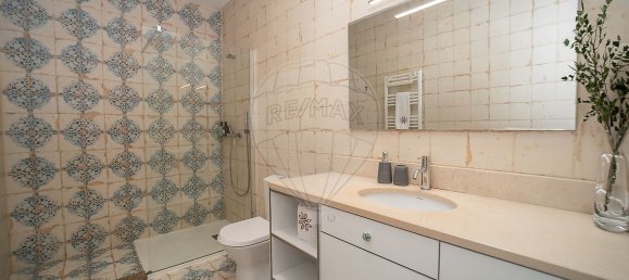 9 bedrooms Building in Vila Nova de Gaia, Portugal No. 55942 9