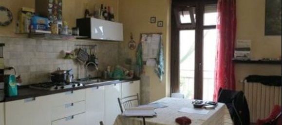 3 bedrooms Apartment in Turin, Italy No. 372323 10