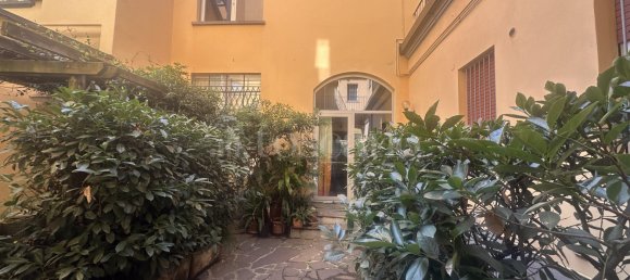 Studio in Milan, Italy, Nr. 365382 36