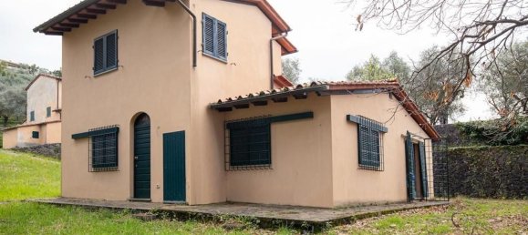 15 rooms House in Pietrasanta, Italy No. 75994 2