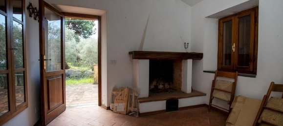 15 rooms House in Pietrasanta, Italy No. 75994 15