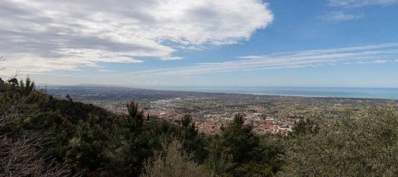 15 rooms House in Pietrasanta, Italy No. 75994 38